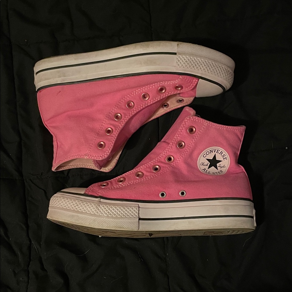 Converse Women's Pink Canvas Sneakers